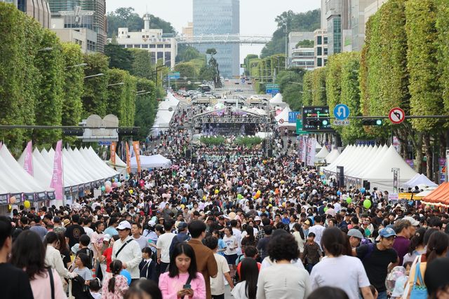 반포대로에서 열린 서리풀뮤직페스티벌 모습