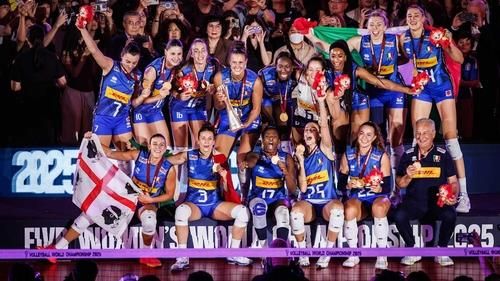 세계선수권에서 우승한 이탈리아 여자배구 대표팀