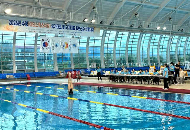 연기를 펼치는 허윤서