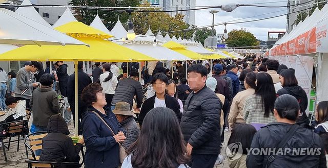 북적이는 강릉누들축제장