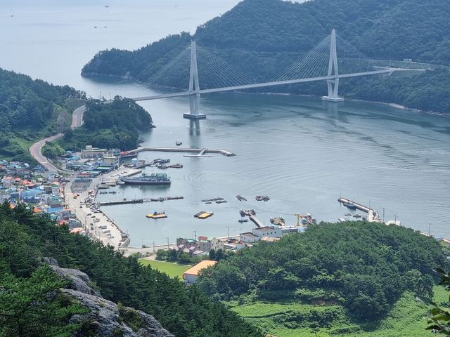통영 사량도 진촌항 전경