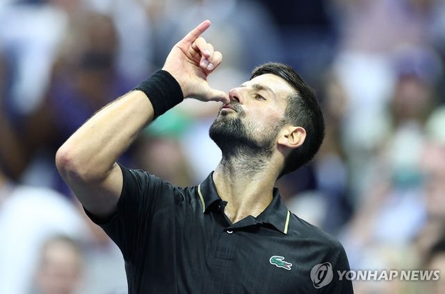 케데헌 안무를 선보이는 노바크 조코비치