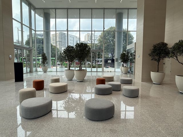 씨젠의료재단 내부에 조성된 실내형 공개공지