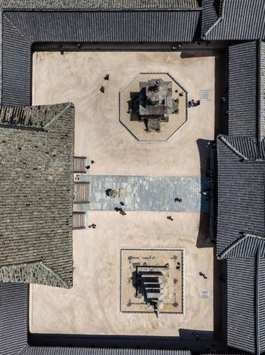 공중에서 본 석가탑과 다보탑[사진/백승렬 기자]