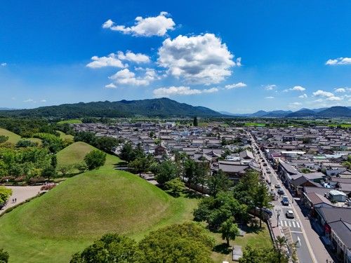 경주 시내와 대릉원[사진/백승렬 기자]