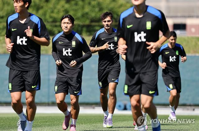 훈련하는 옌스 카스트로프