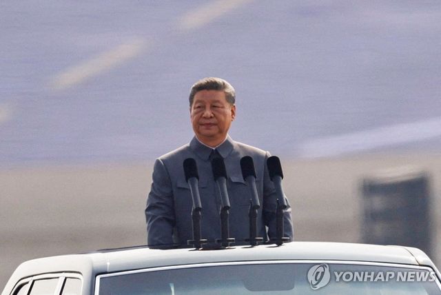 열병식 사열하는 시진핑 중국 국가주석