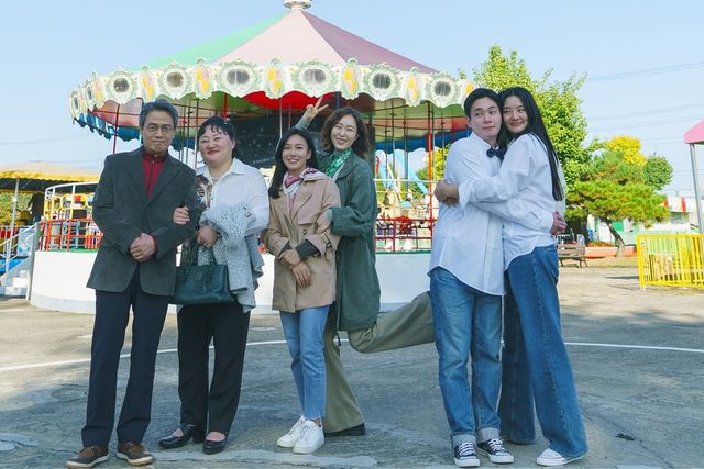 영화 '비밀일 수밖에' 포스터