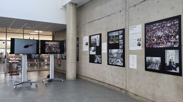 파리 외곽 귀스타브 에펠 대학에서 열린 5·18 사진전