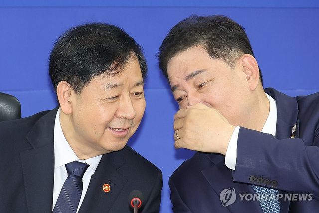 대화하는 김병기-구윤철