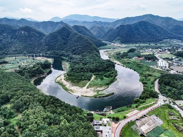 청령포와 산 [사진/백승렬 기자] 