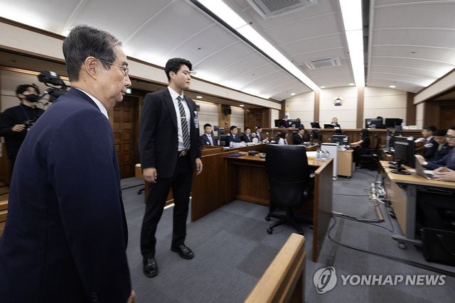 공판 출석하는 한덕수 전 국무총리