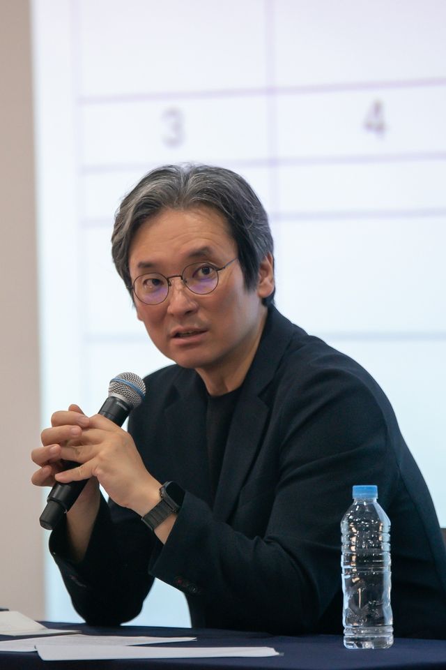 답변하는 류재준 서울국제음악제 음악감독