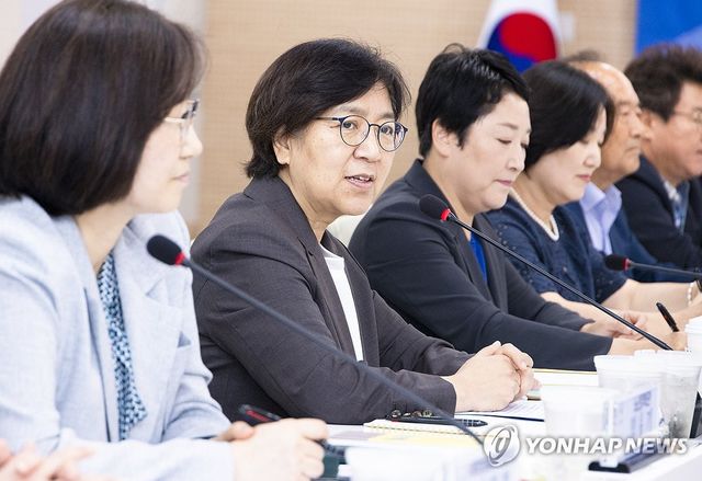 정은경 장관, 의료·요양 통합돌봄 추진현황 점검