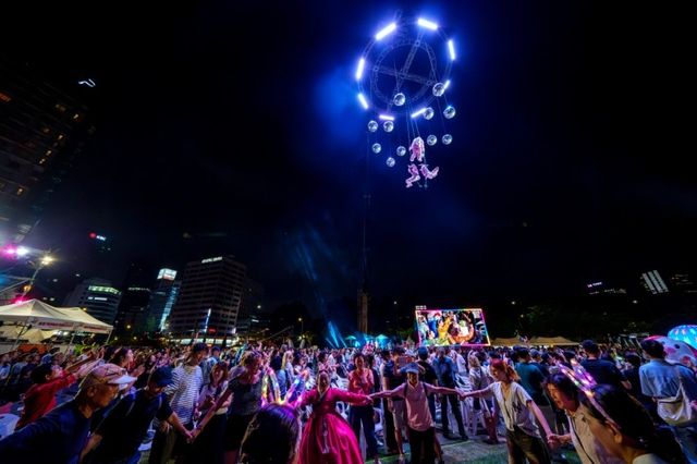 서울광장에서 펼쳐진 서울거리예술축제 모습