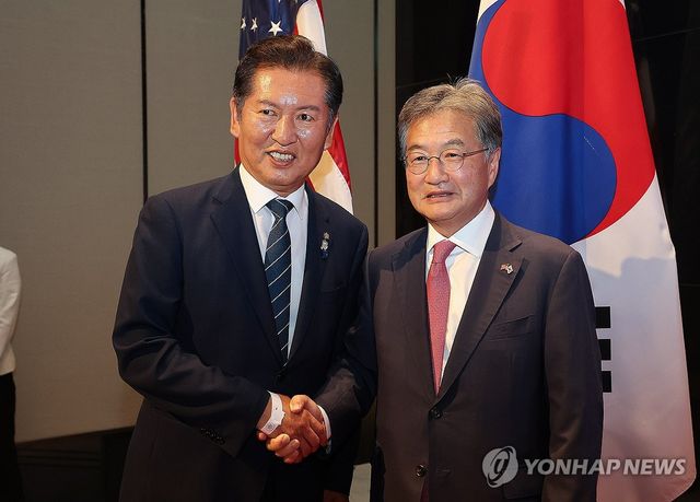 조셉 윤 대사대리와 정청래 의원