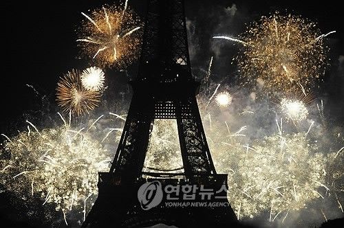 프랑스 혁명기념일 불꽃놀이