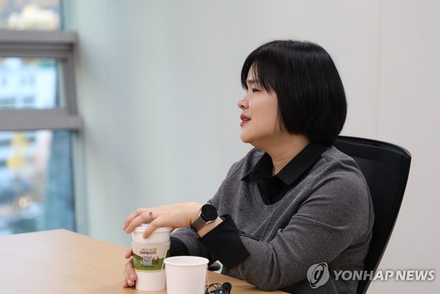 연합뉴스와 [삶] 인터뷰 중인 김미영 1형당뇨병환우회 대표 
