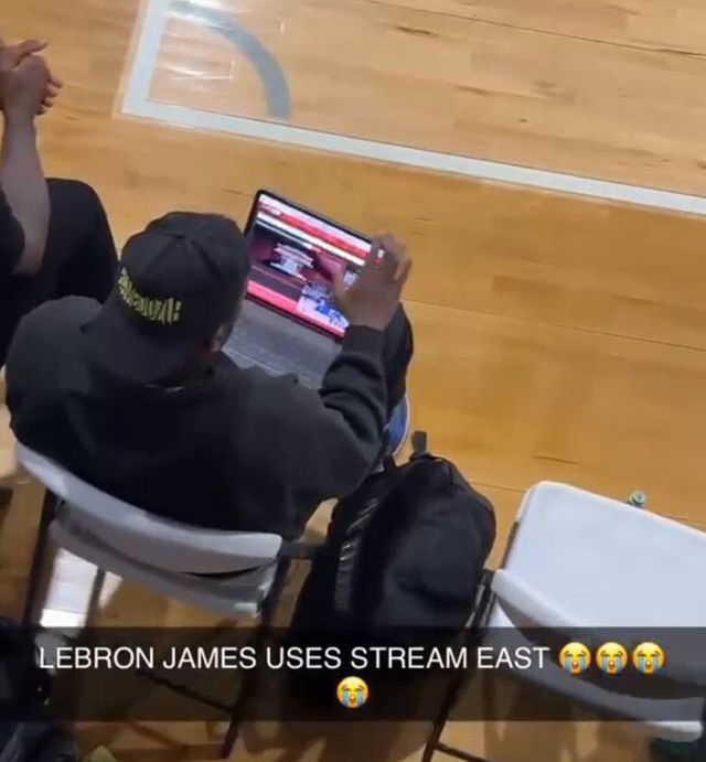 불법 스포츠 스트리밍 플랫폼 '스트림이스트'로 경기를 보는 르브론 제임스 