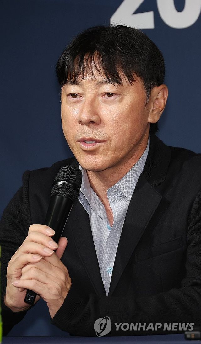 각오 말하는 신태용 감독