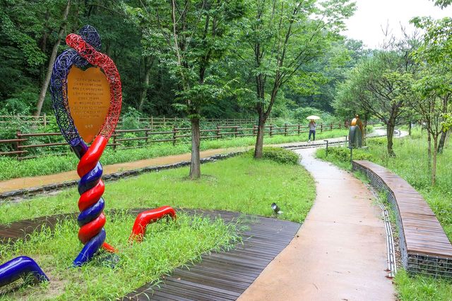 마이산 부부공원 [사진/백승렬 기자]