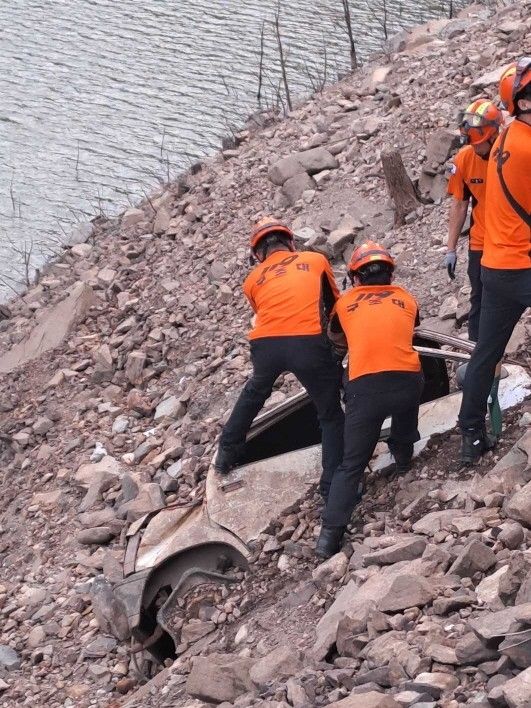 강릉 오봉저수지서 발견된 차량