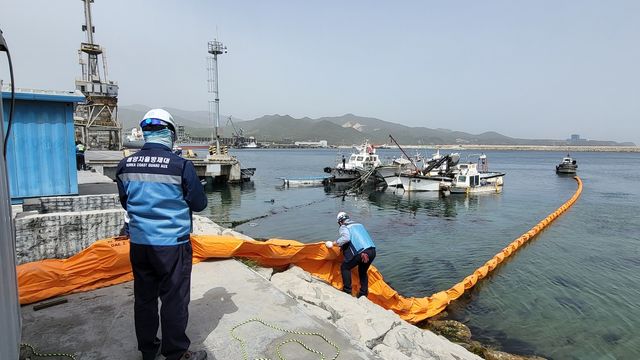 해양자율방제대 방제 현장