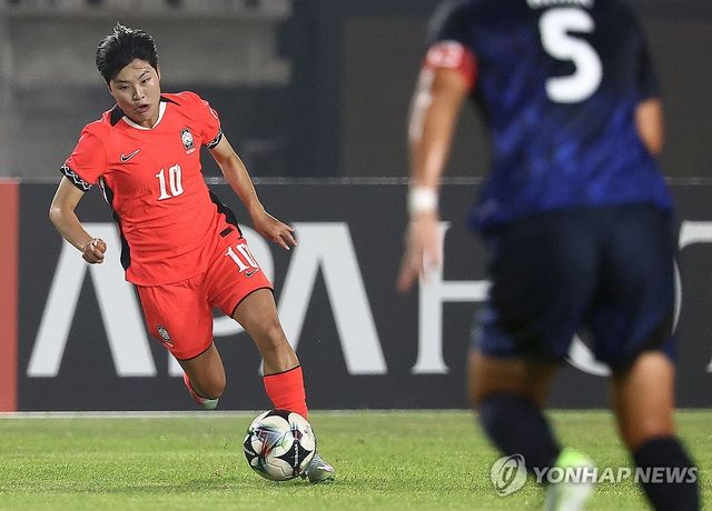 지소연 '폭풍 드리블'