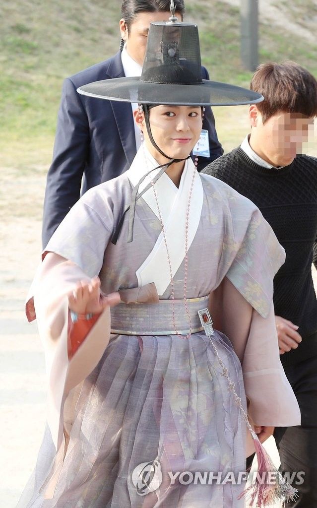 2016년 '경복궁에 나타난 세자' 박보검