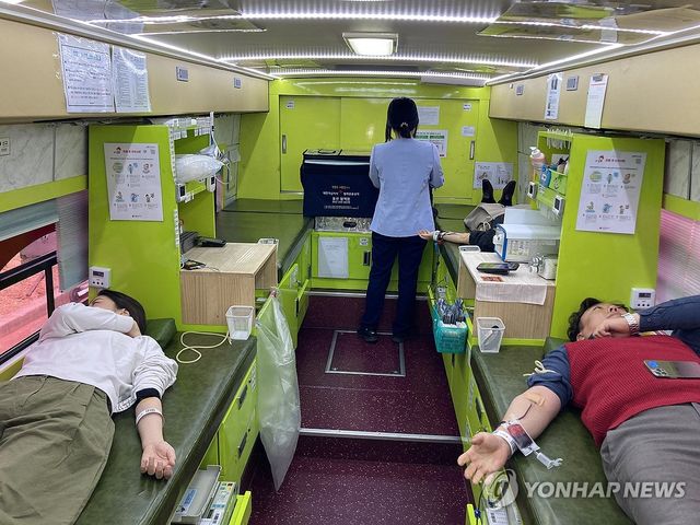 울주문화재단 임직원 사랑의 헌혈