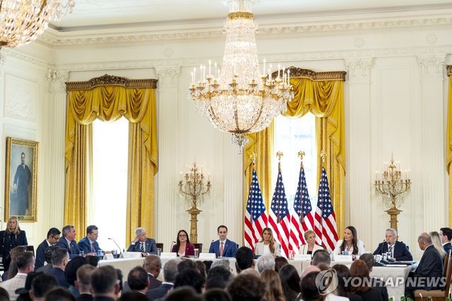 멜라니아 여사, 백악관 AI 회의 주재