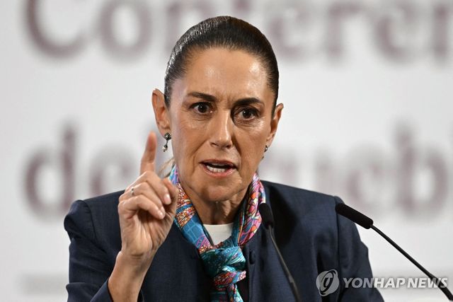 4일(현지시간) 기자회견하는 클라우디아 셰인바움 멕시코 대통령