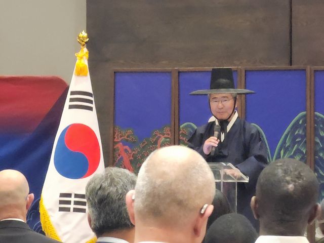 국경일행사 축사하는 양동한 주남아공 한국대사