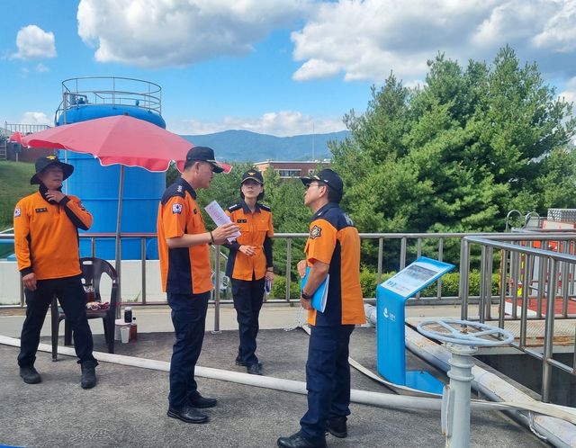 급수 지원 소방대원 격려·당부