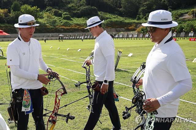 8강 마친 한국 컴파운드 남자 대표팀
