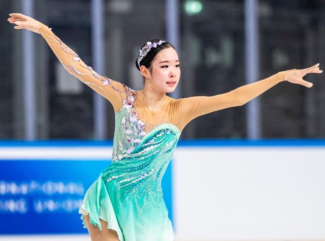 연기 펼치는 윤서진