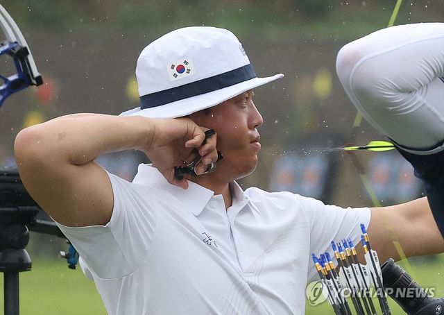 우중 경기 나선 최은규