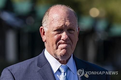 트럼프 행정부 국경 책임자 톰 호먼 