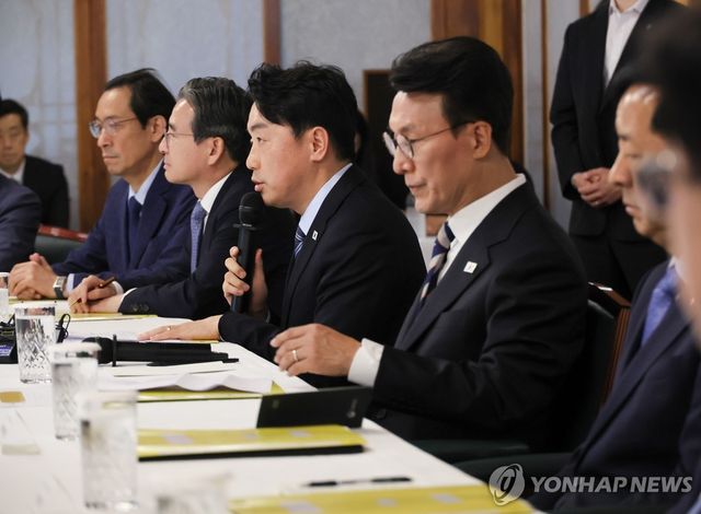 고위당정협의회, 발언하는 강훈식 비서실장