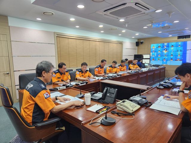 영상 회의하는 강원소방