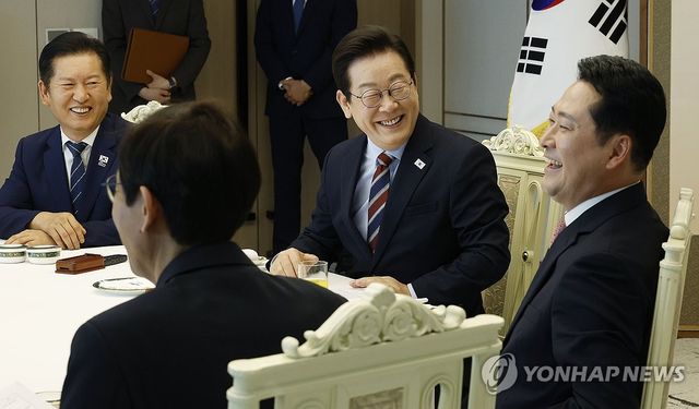 이재명 대통령, 여야 지도부 회동