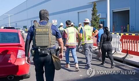 미국 이민 단속 당국 조지아주 공장 건설현장 단속 모습 공개