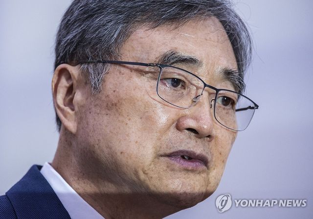 미국 출국 앞두고 국회 긴급 현안질의 출석한 조현 외교부 장관