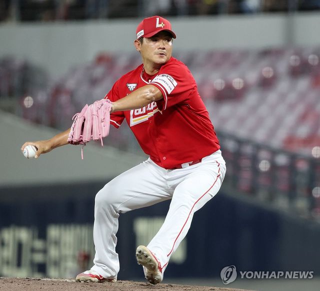 투구하는 노경은