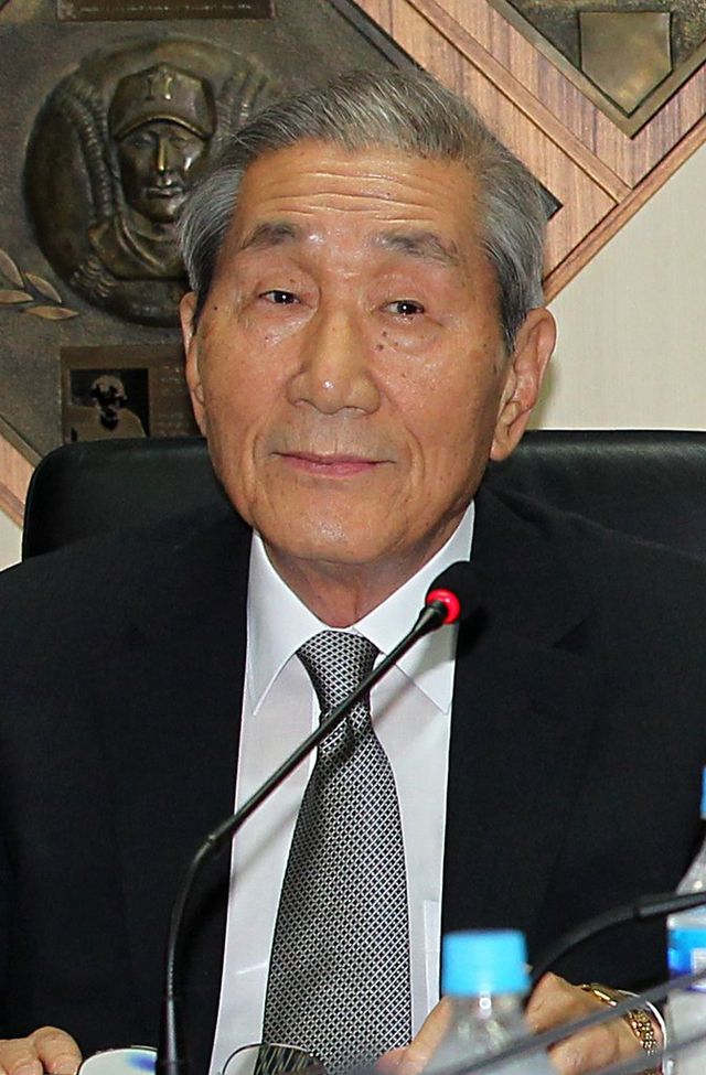 생전의 이용일 KBO 총재 직무대행
