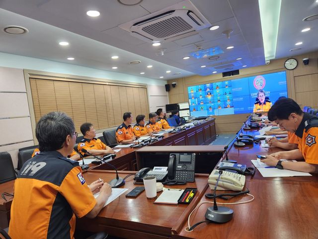 영상 회의하는 강원소방