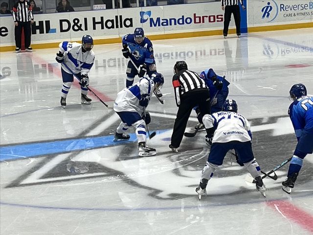 HL 안양과 연세대의 코리아 아이스하키리그 준결승