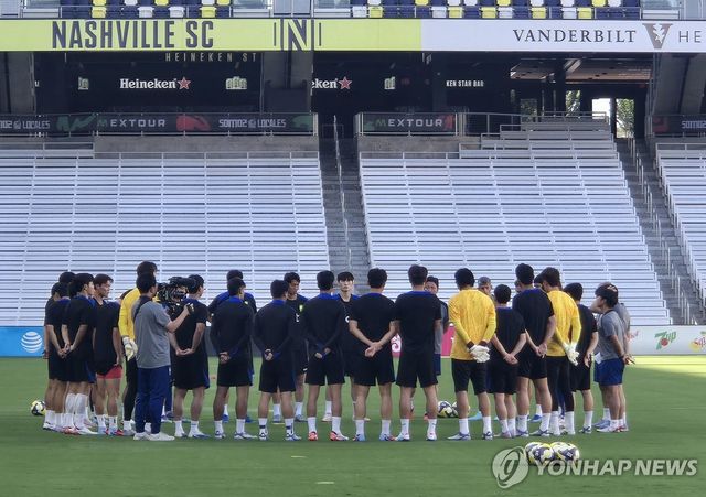 멕시코전 대비하는 축구대표팀