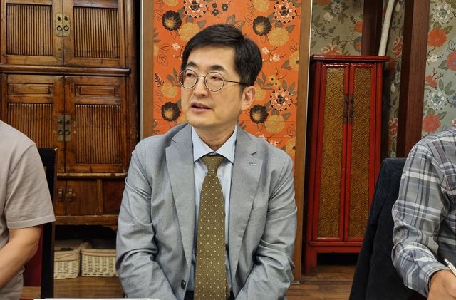 간담회하는 배태민 국가과학기술인력개발원장 