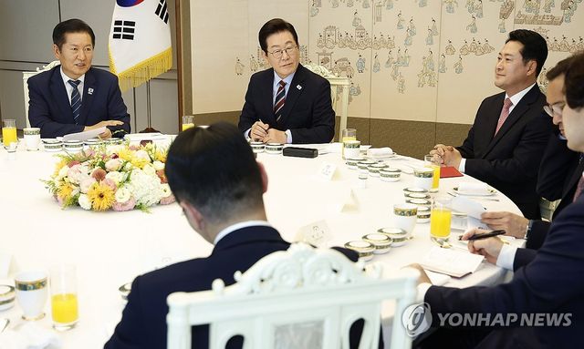 이재명 대통령, 여야 지도부 회동